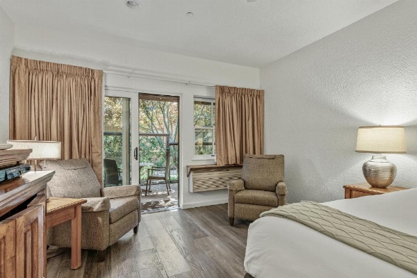 El Pueblo Inn image 20
